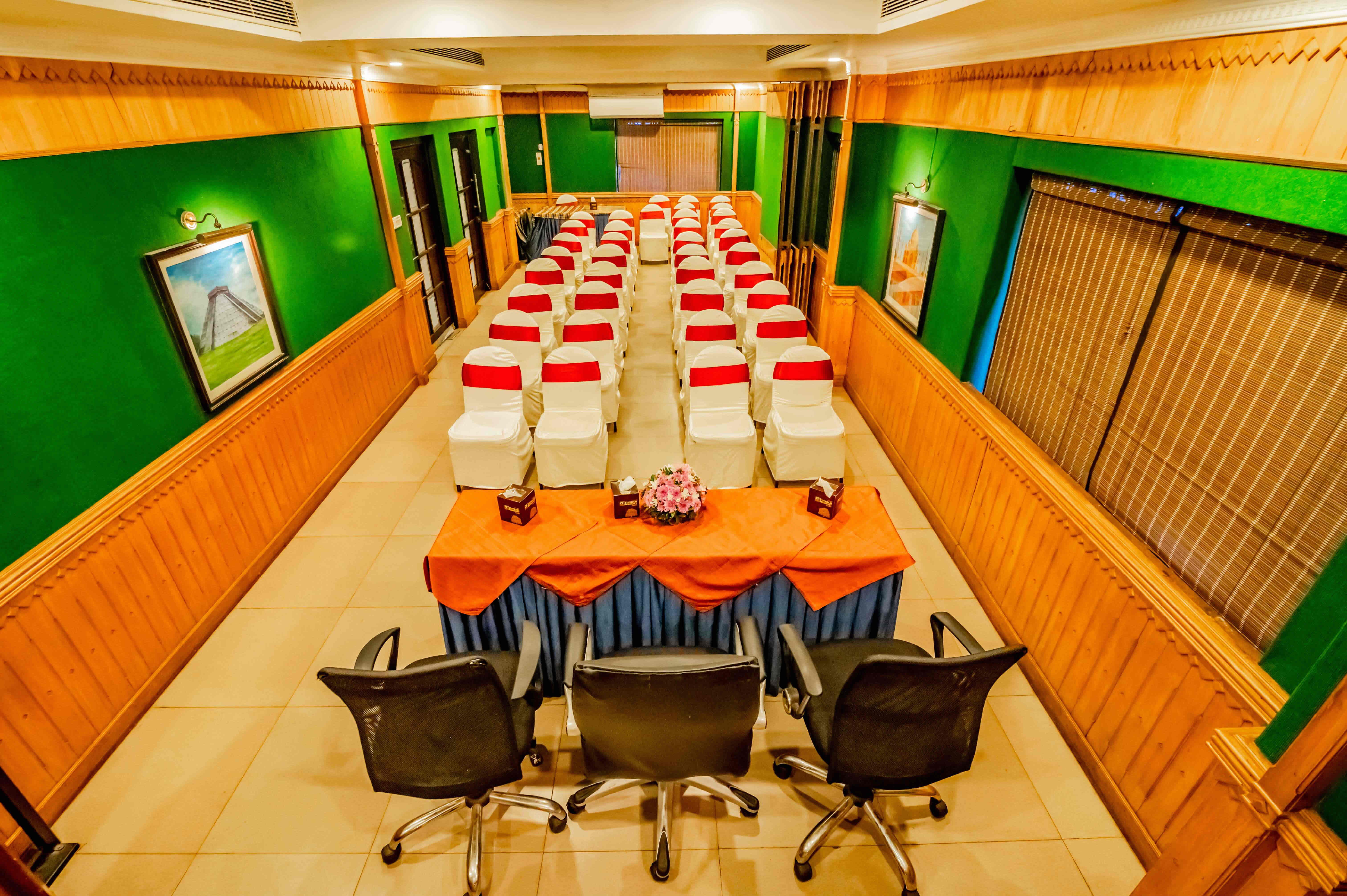 Hotel Yuvarani Residency photo 2