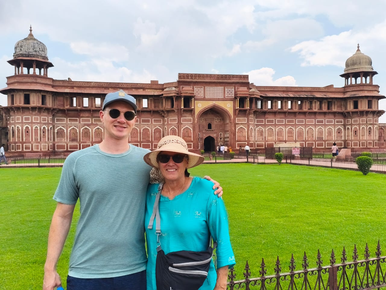Luxurious Agra City Tour By Car from Delhi photo 2